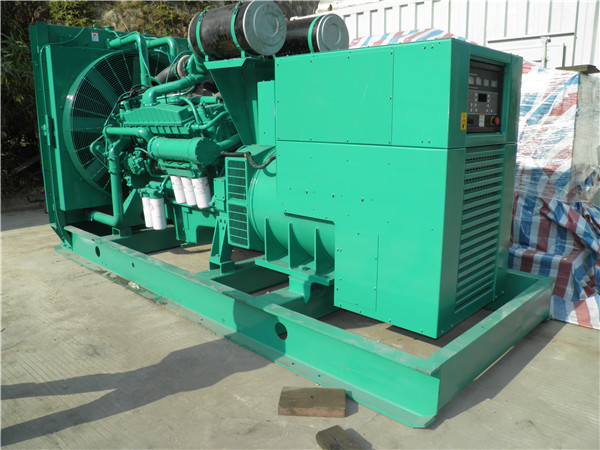 丰顺出租发电机 发电机组厂家：柴油发电机组的控制屏的作用是什么？