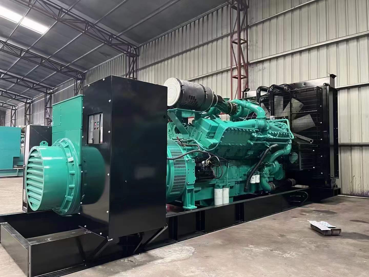 丰顺如何降低 800kW 柴油发电机输出电流的波动？