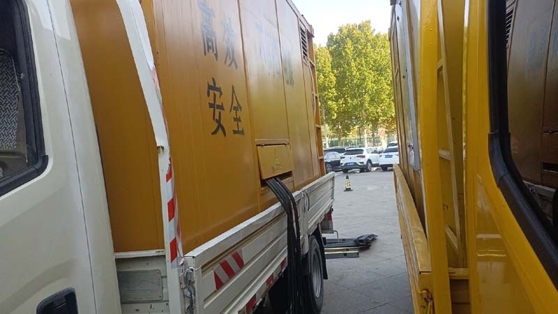 丰顺如何判断柴油发电机组和UPS电源的切换时间是否符合要求？